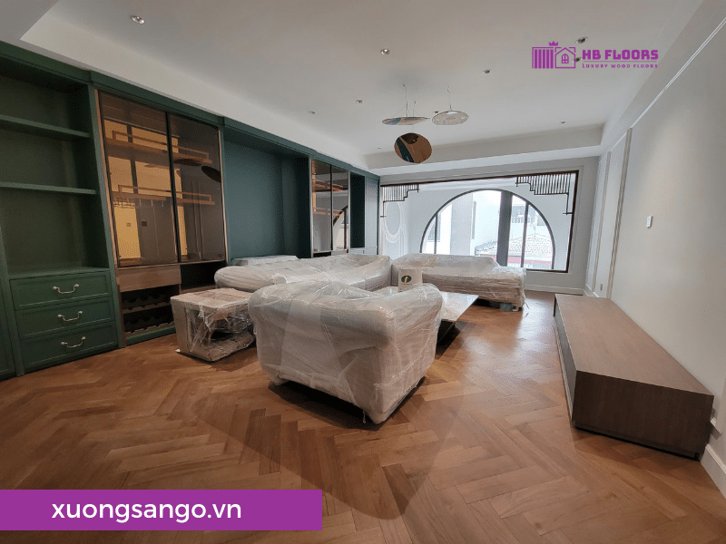 Hoàn thành lắp đặt sàn gỗ walnut xương cá cho biệt thự tại Hà Nội
