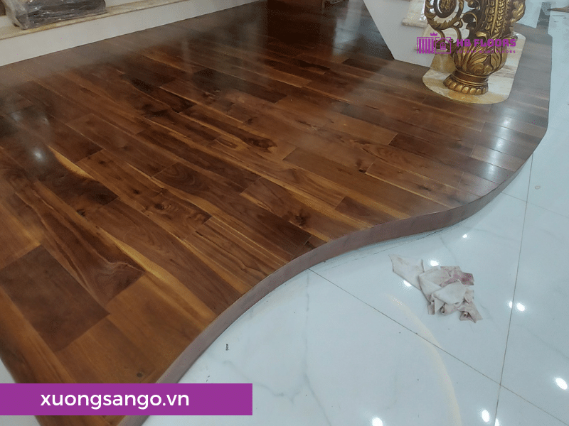 Hoàn thiện thi công lắp đặt sàn gỗ tự nhiên walnut