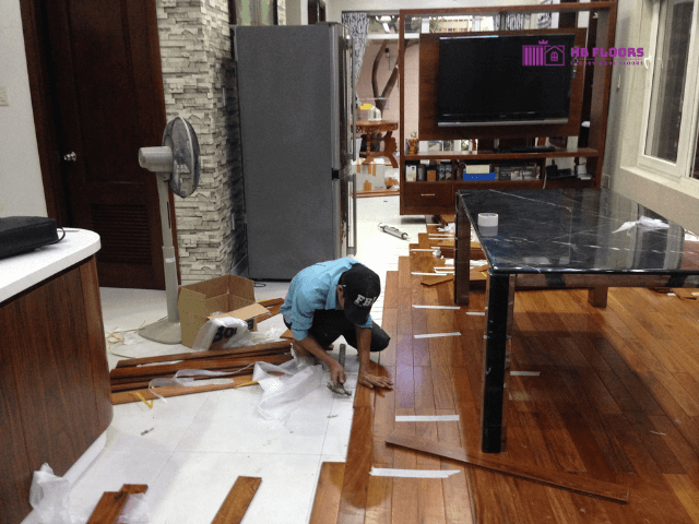 Thi công lắp sàn gỗ cho villa chị Ngọc tại Tân Bình được thực hiện bởi HBF