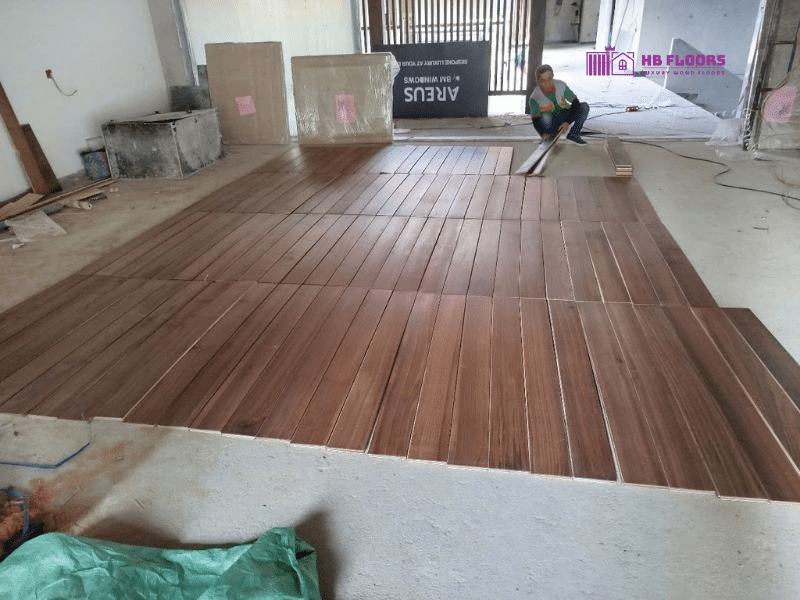 So sánh sàn gỗ Chiu Liu và sàn gỗ Óc Chó